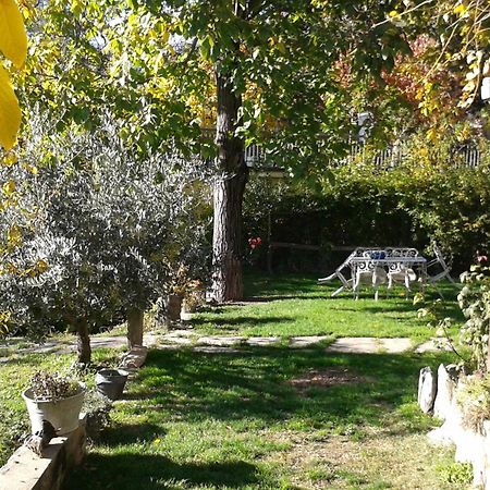 Pera Rionda Bed & Breakfast Caprie Bagian luar foto