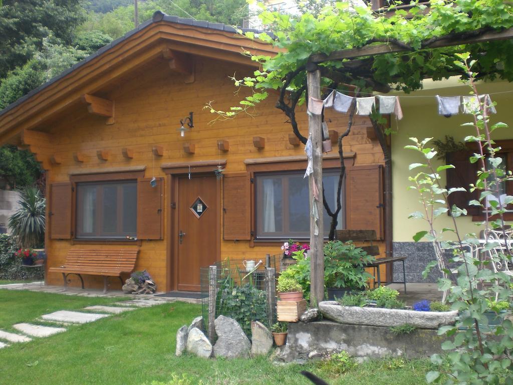 Pera Rionda Bed & Breakfast Caprie Bagian luar foto