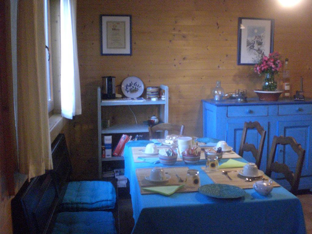 Pera Rionda Bed & Breakfast Caprie Bagian luar foto