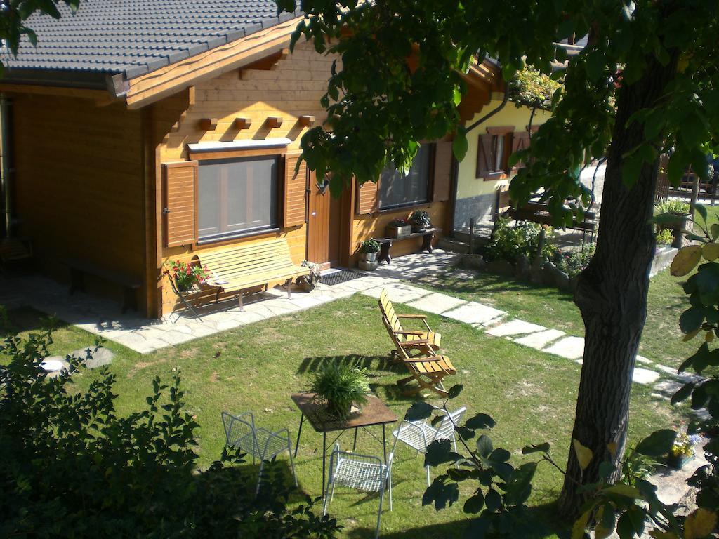 Pera Rionda Bed & Breakfast Caprie Bagian luar foto