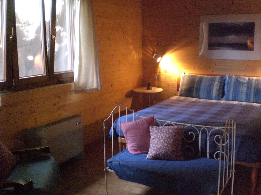 Pera Rionda Bed & Breakfast Caprie Bagian luar foto